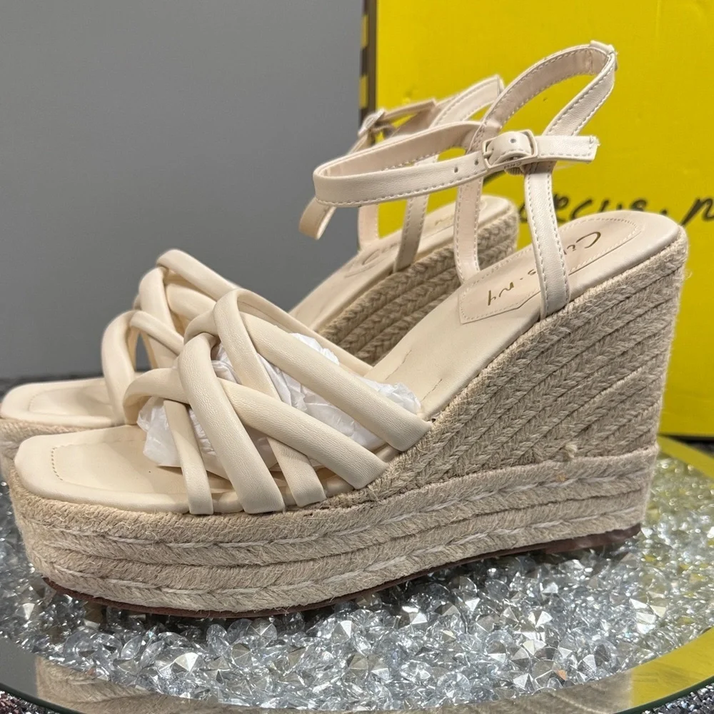 Circus by Sam Edelman Women's Irene Strappy espadrilles Tan Wedge Sandals NEW 10